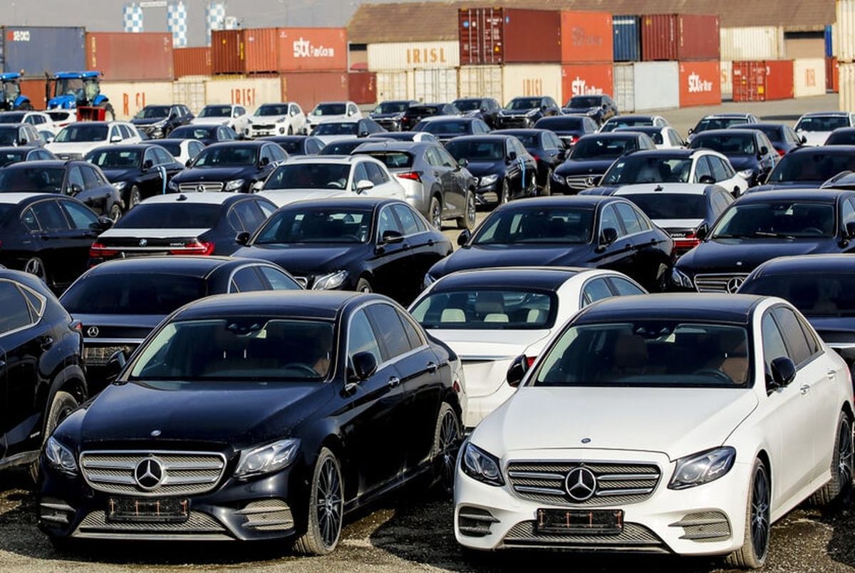 خطر داغ‌ شدن بازار امضاهای طلایی با اجرای طرح واردات خودرو