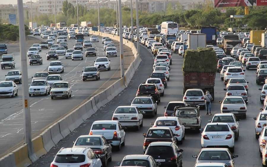 بازگشایی گره‌های ترافیکی کشور با بهره برداری از ۲ هزار و ۵۰۰ کیلومتر بزرگراه