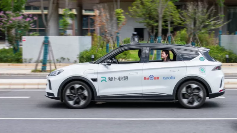 تاکسی‌های خودران در چین