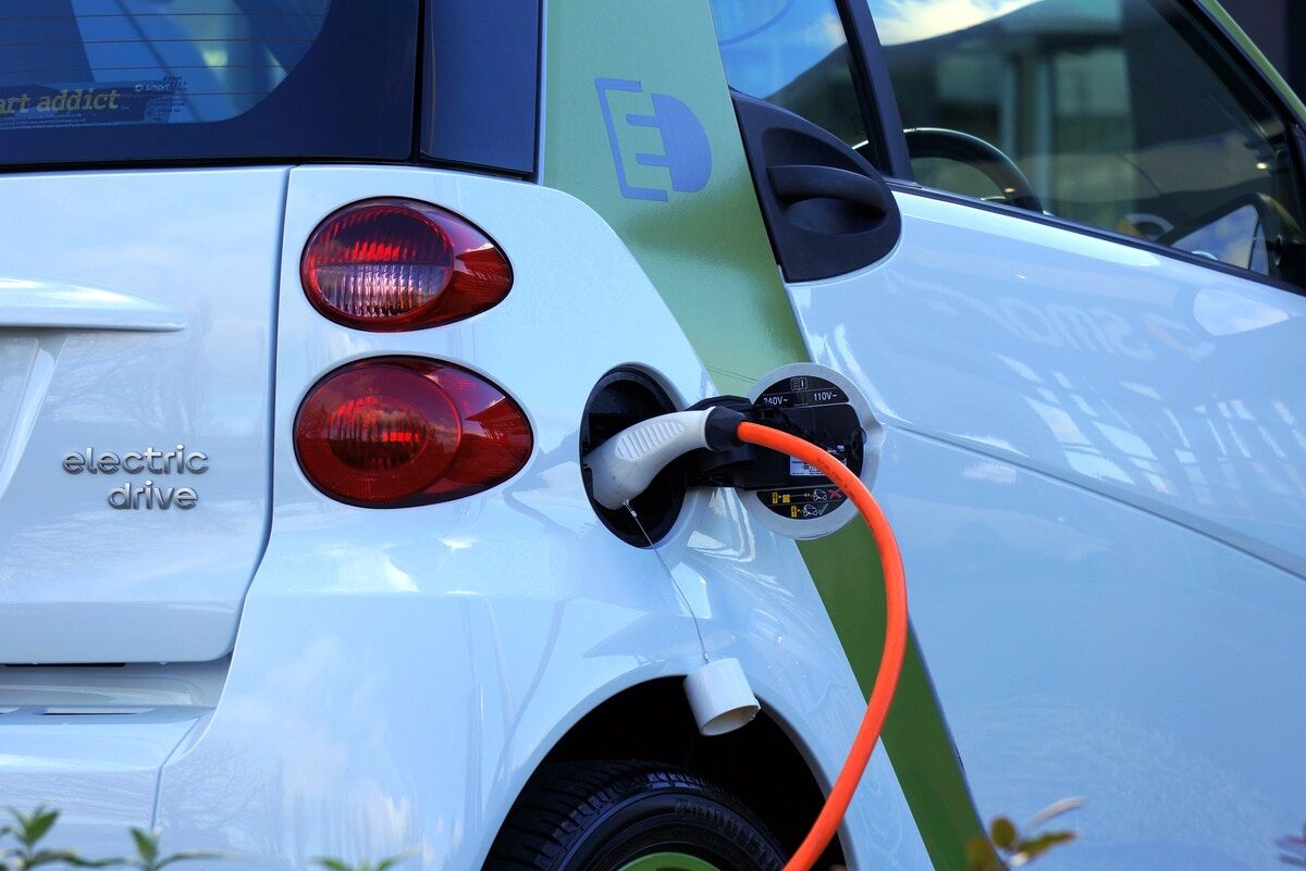 برقی سازی خودروها، یکی از راهکار‌های کاهش مصرف سوخت