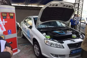 ایران خودرو پیشگام و پشتیبان تولید خودروی برقی
